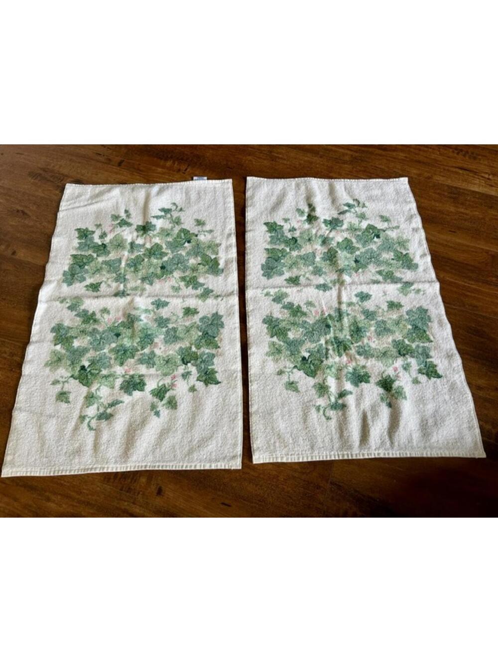 Set of Two Vintage Springs Bath Fashions Towels with Green Ivy Design